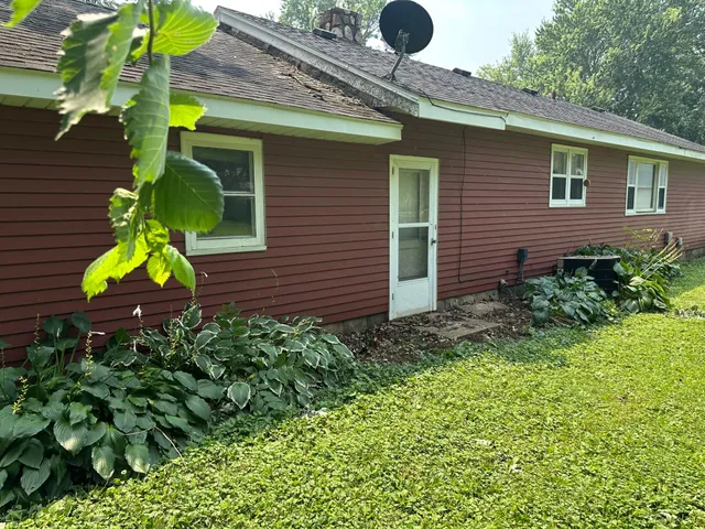 $155,000 | 58454 220 Street, Austin, MN 55912