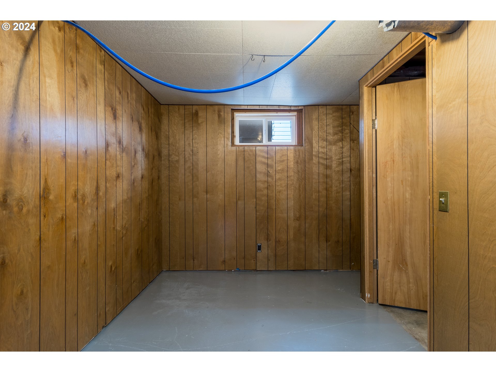 644 South Main Street Milton Freewater, OR 97862 - Photo 17 of 24 a view of an empty room