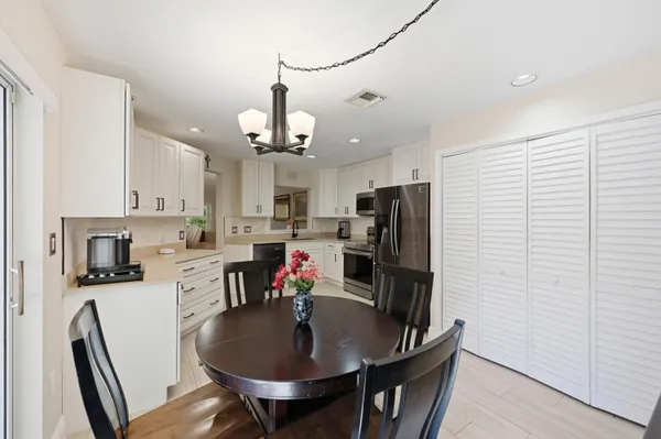 $574,999 | 4115 Carriage Drive, Unit P2, Pompano Beach, FL 33069