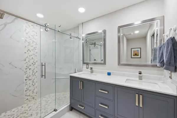 $574,999 | 4115 Carriage Drive, Unit P2, Pompano Beach, FL 33069