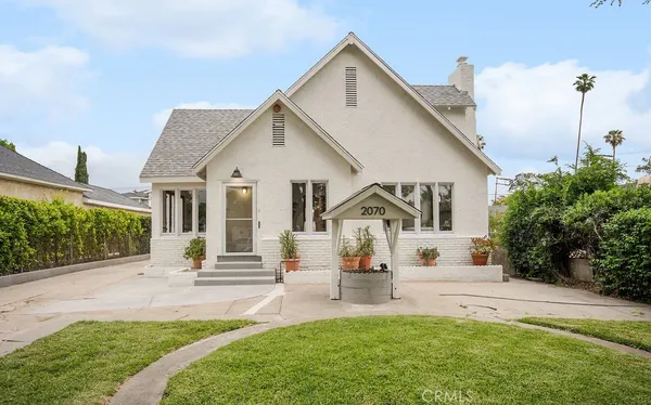 $1,349,000 | 2070 El Sereno Avenue, Pasadena, CA 91103