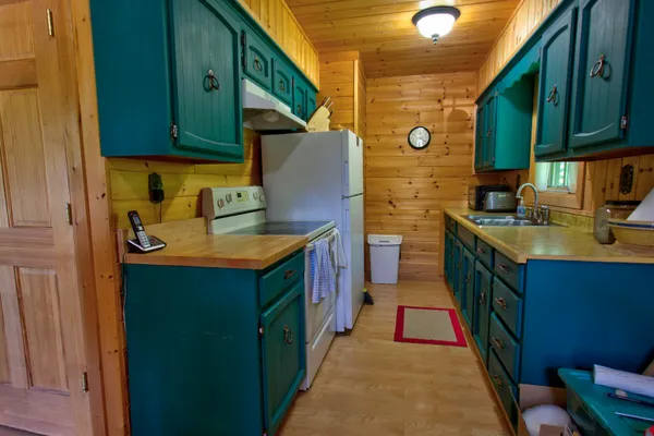 $799,000 | 3055 Van Vac Road, Ely, MN 55731