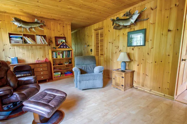 $799,000 | 3055 Van Vac Road, Ely, MN 55731