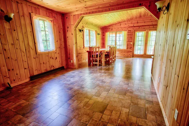 $829,000 | 3055 Van Vac Road, Ely, MN 55731