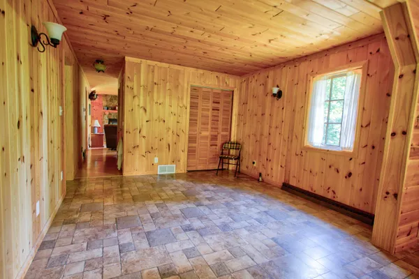 $799,000 | 3055 Van Vac Road, Ely, MN 55731