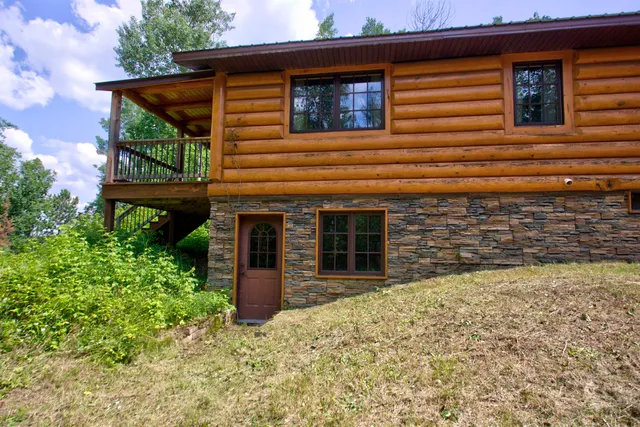 $829,000 | 3055 Van Vac Road, Ely, MN 55731