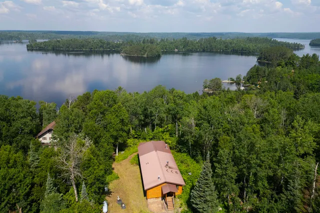 $829,000 | 3055 Van Vac Road, Ely, MN 55731