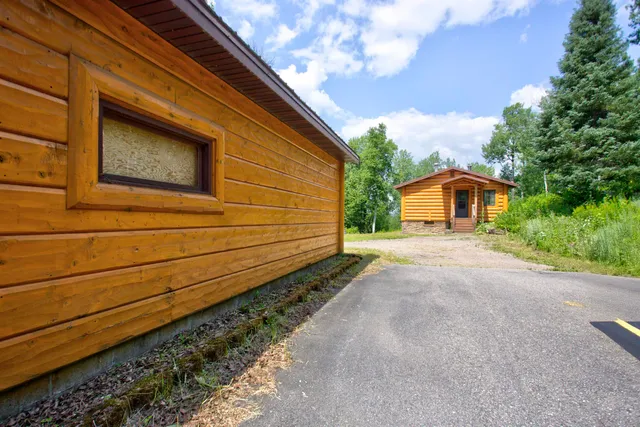 $829,000 | 3055 Van Vac Road, Ely, MN 55731