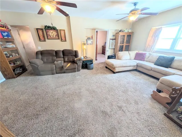 $135,000 | 410 South Chestnut Street, Iola, KS 66749