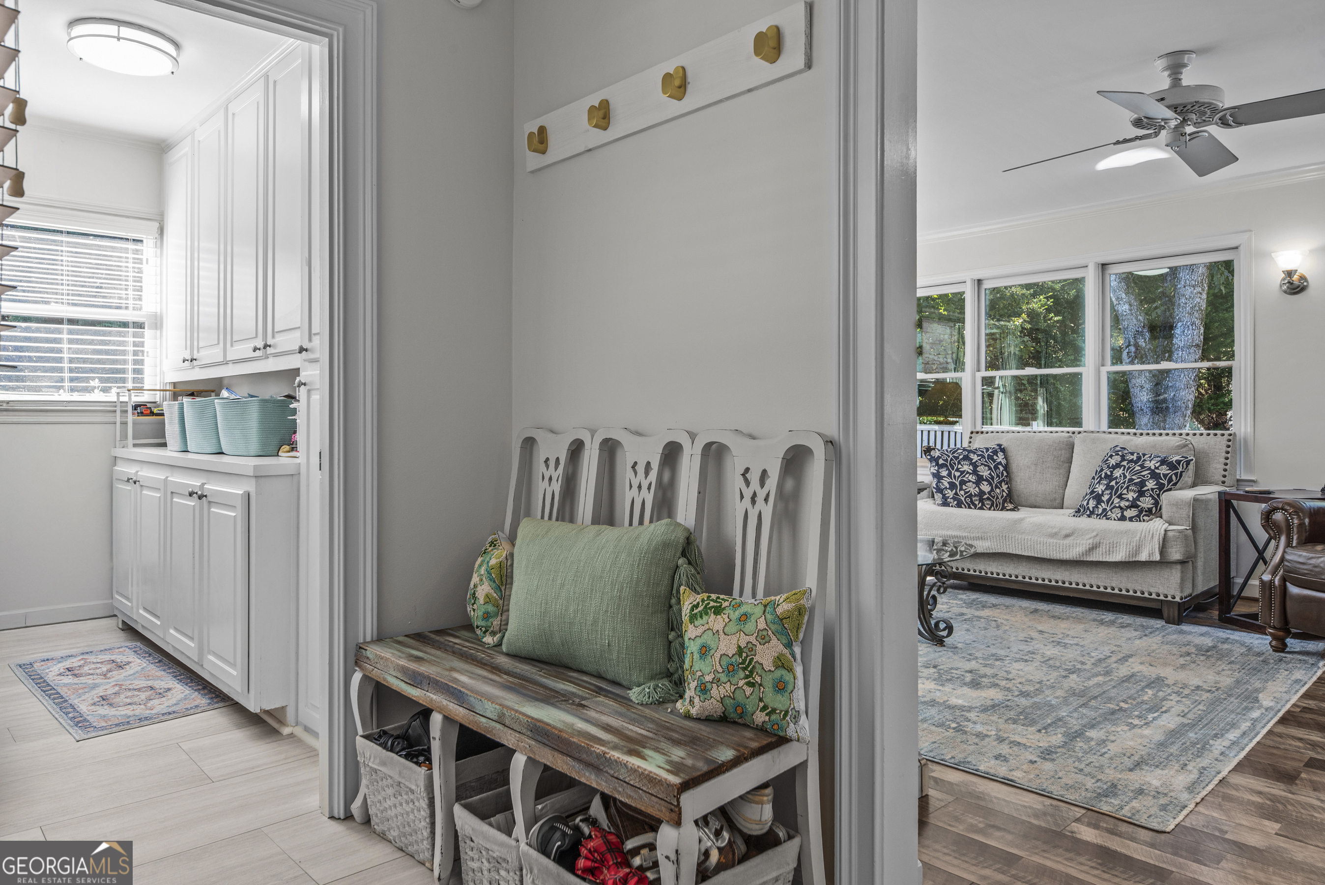 991 Old Post Road Madison, GA 30650 - Photo 18 of 61 a living room with furniture and a fireplace