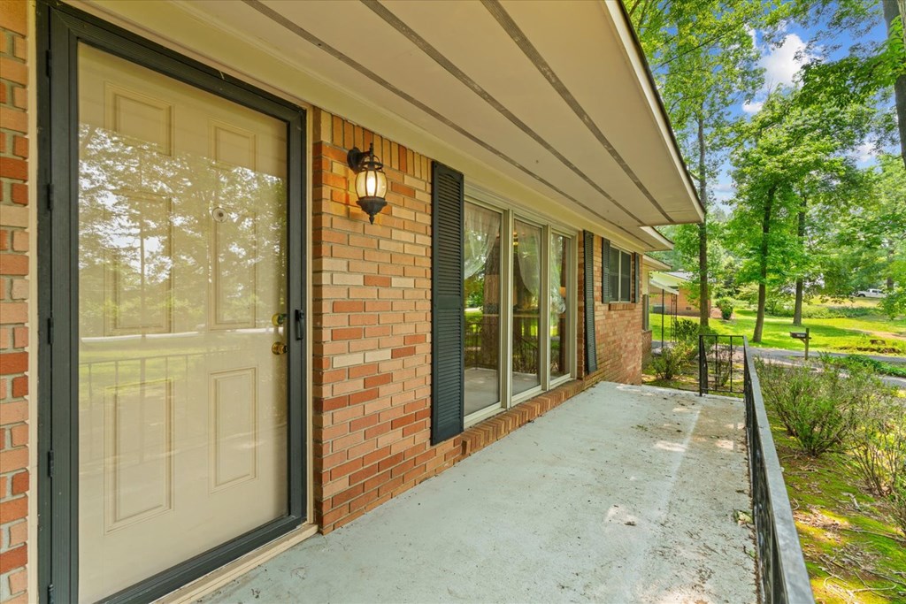 1070 Lovers Lane Road Southeast Calhoun, GA 30701 - Photo 6 of 54 Gallery Image 6