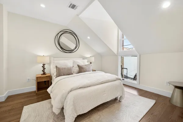 $2,850,000 | 168 Grand Street, Jersey City, NJ 07302