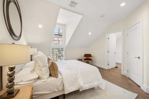 $2,850,000 | 168 Grand Street, Jersey City, NJ 07302