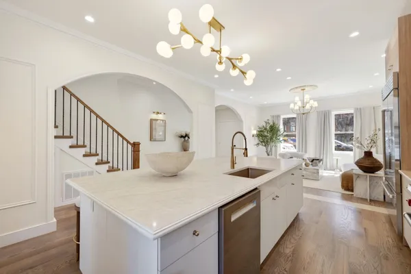 $2,850,000 | 168 Grand Street, Jersey City, NJ 07302