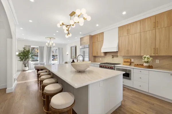 $2,850,000 | 168 Grand Street, Jersey City, NJ 07302