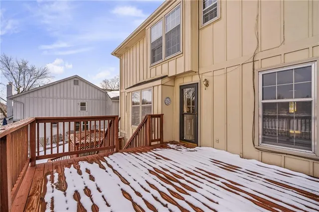 $435,000 | 3628 Northeast Basswood Drive, Lee's Summit, MO 64064