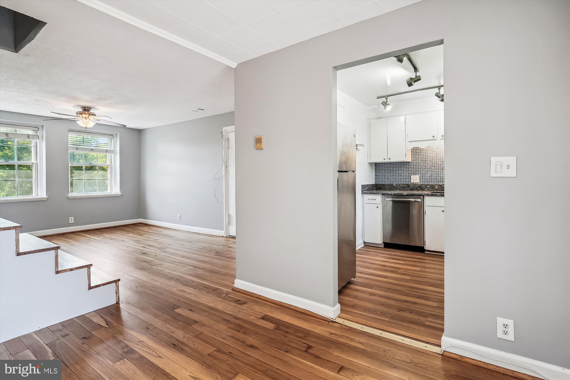 4860 28th Street South, Unit C2 Arlington, VA 22206 - Photo 4 of 34 View from dining room