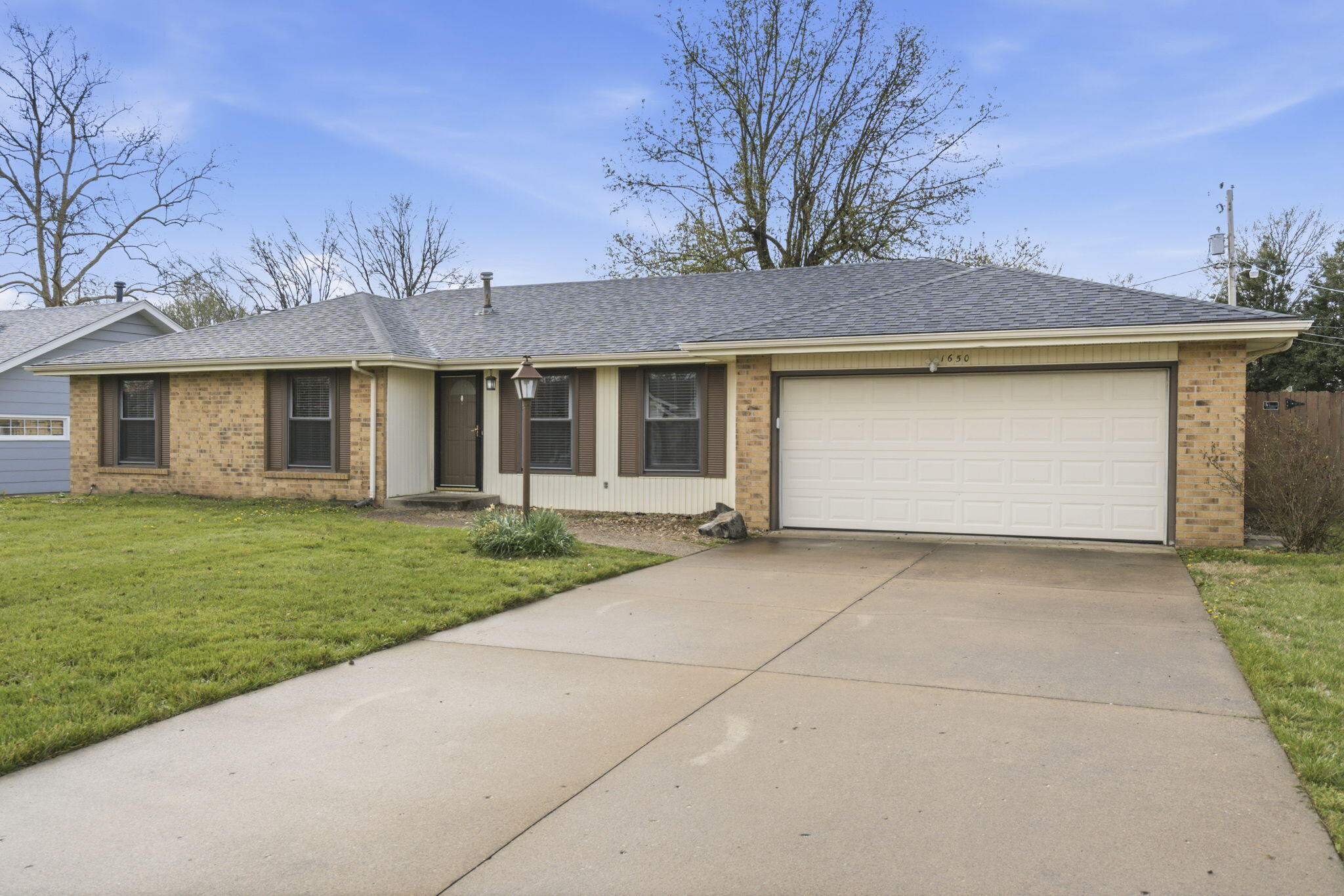 1650 East Swallow Street Springfield, MO 65804 - Photo 19 of 25 2-web-or-mls-DSC04253