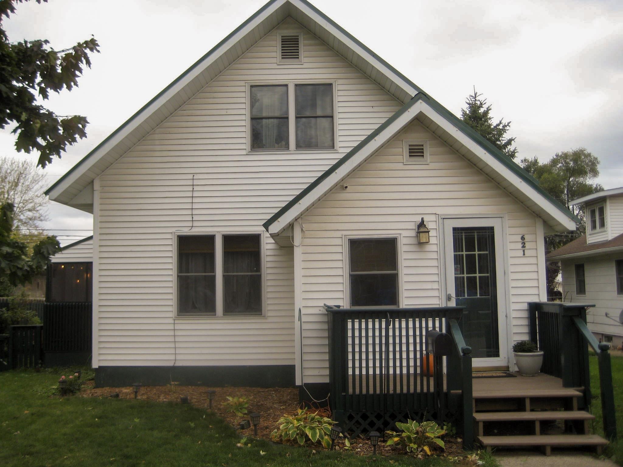 621 North Beaumont Road Prairie du Chien, WI 53821 - Photo 1 of 1