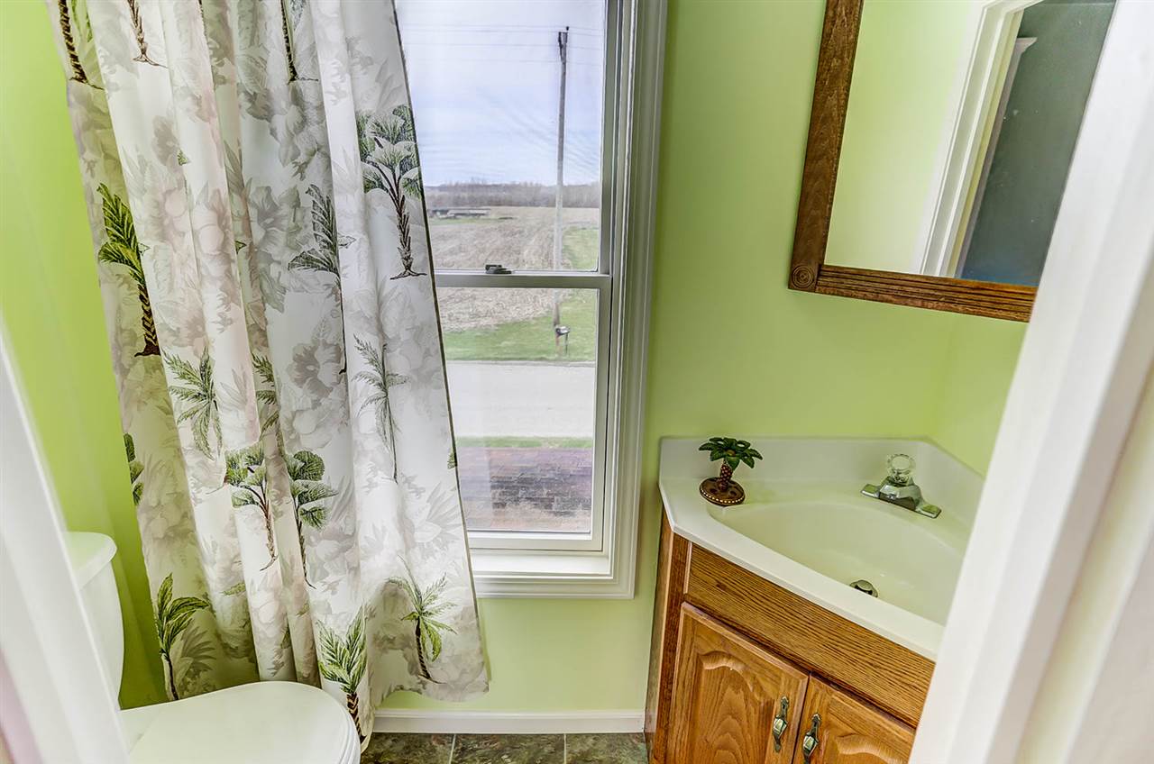 3915 Woods Road Fort Wayne, IN 46818 - Photo 20 of 30