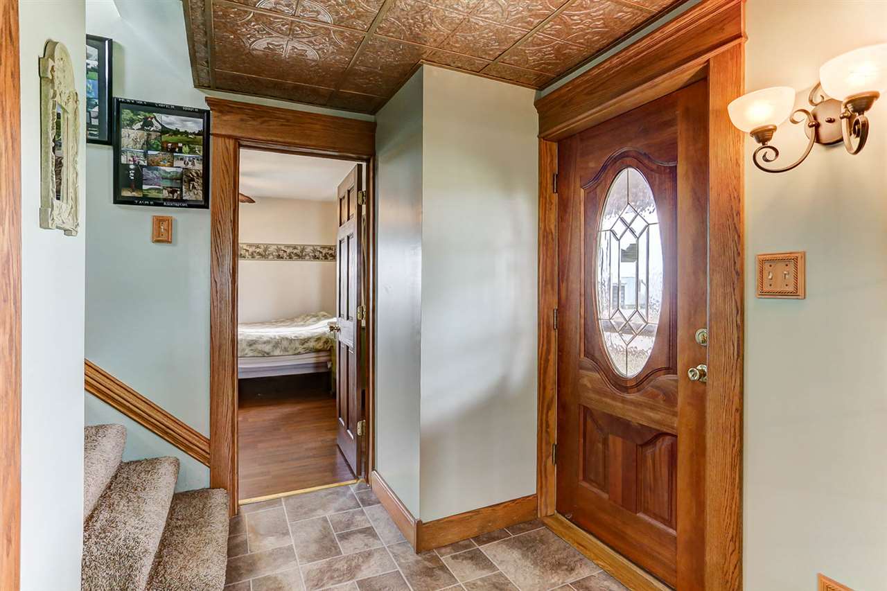 3915 Woods Road Fort Wayne, IN 46818 - Photo 3 of 30