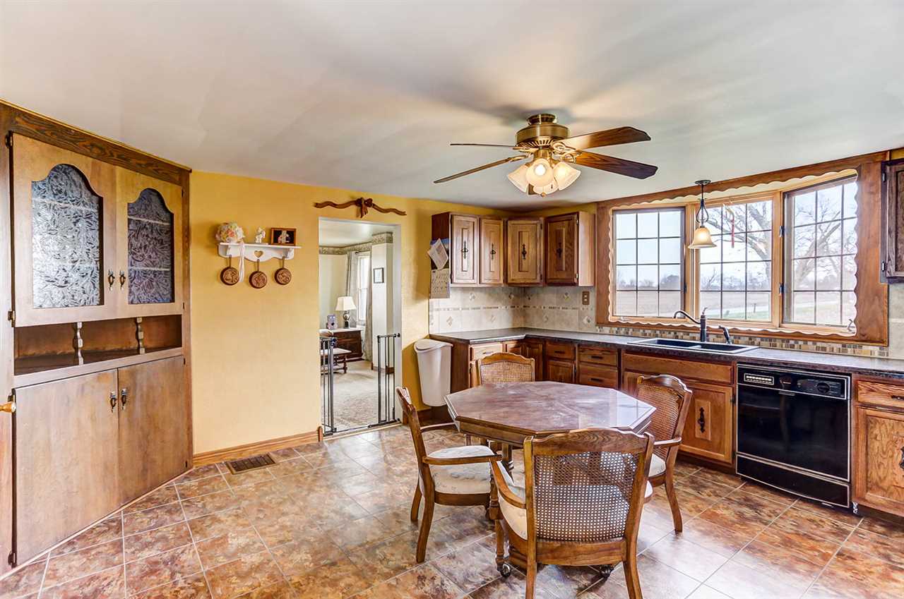 3915 Woods Road Fort Wayne, IN 46818 - Photo 10 of 30