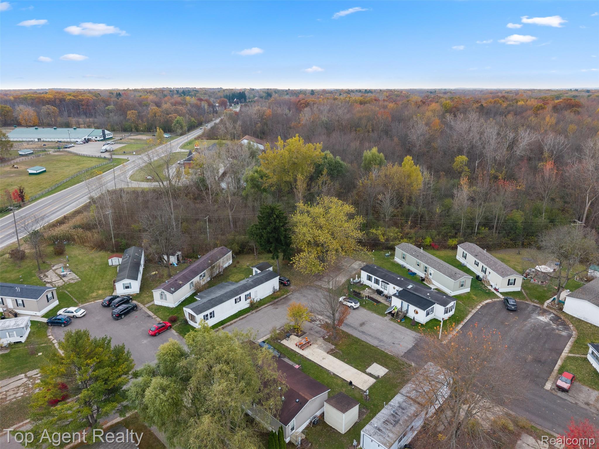 433 Rochester Road Leonard, MI 48367 - Photo 7 of 11 rocherter rd_011.jpg