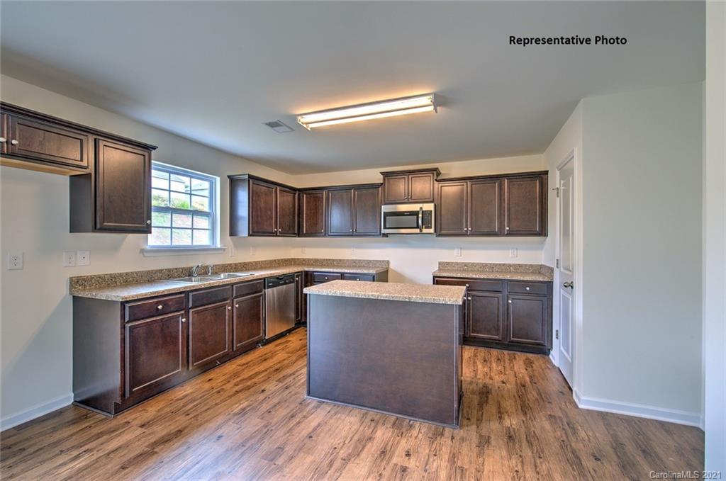 7141 Finnigan Road Charlotte, NC 28215 - Photo 4 of 17 Gallery Image 4