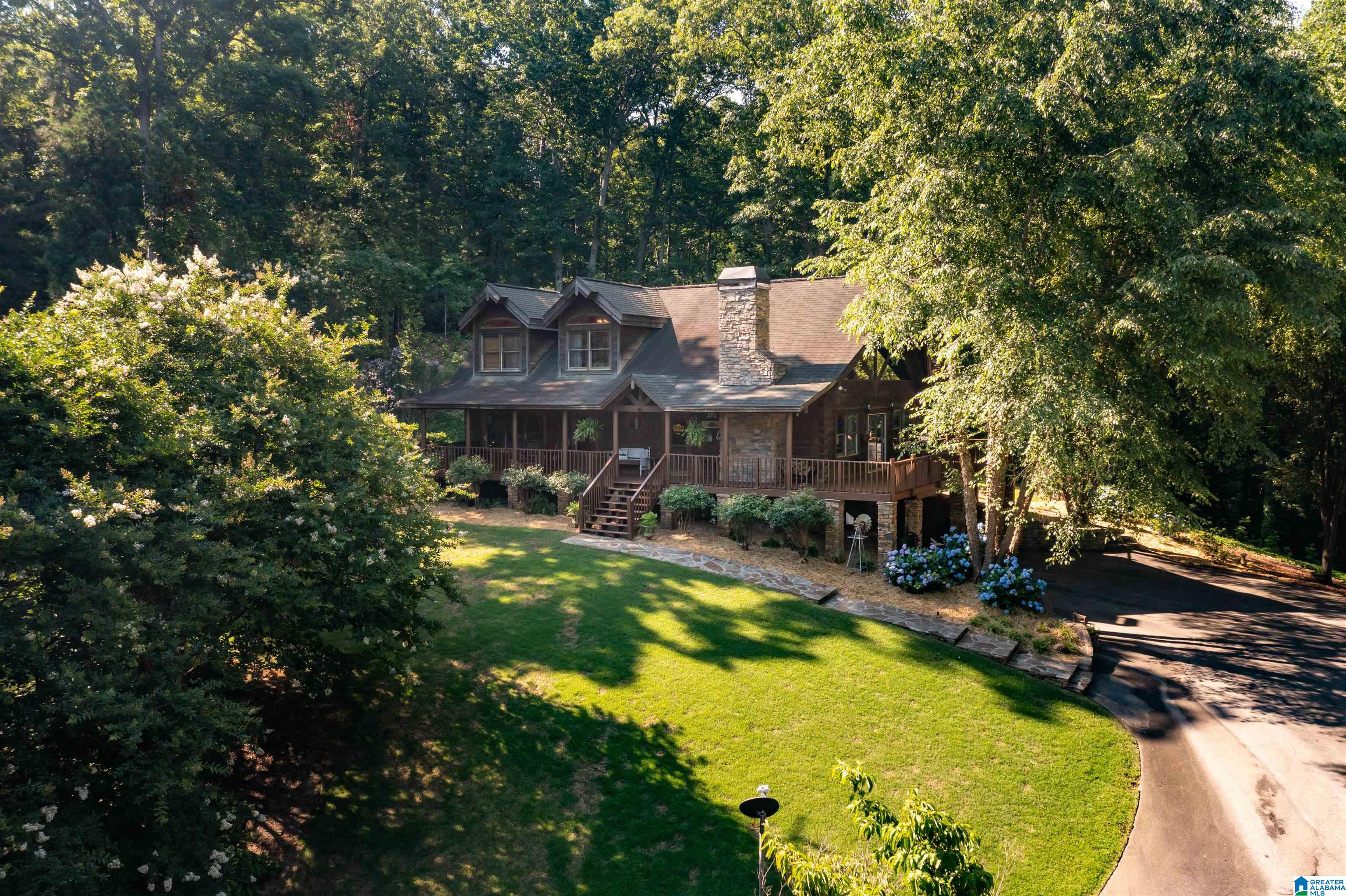 885 Sanie Road Odenville, AL 35120 - Photo 2 of 44