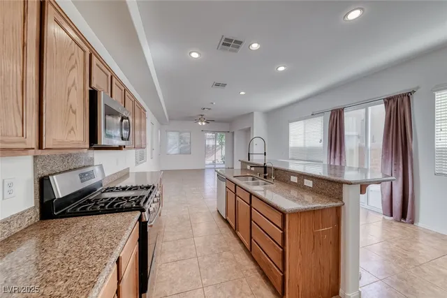 $2,800 | 6534 Ditmars Street, Las Vegas, NV 89166