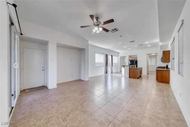 $2,800 | 6534 Ditmars Street, Las Vegas, NV 89166