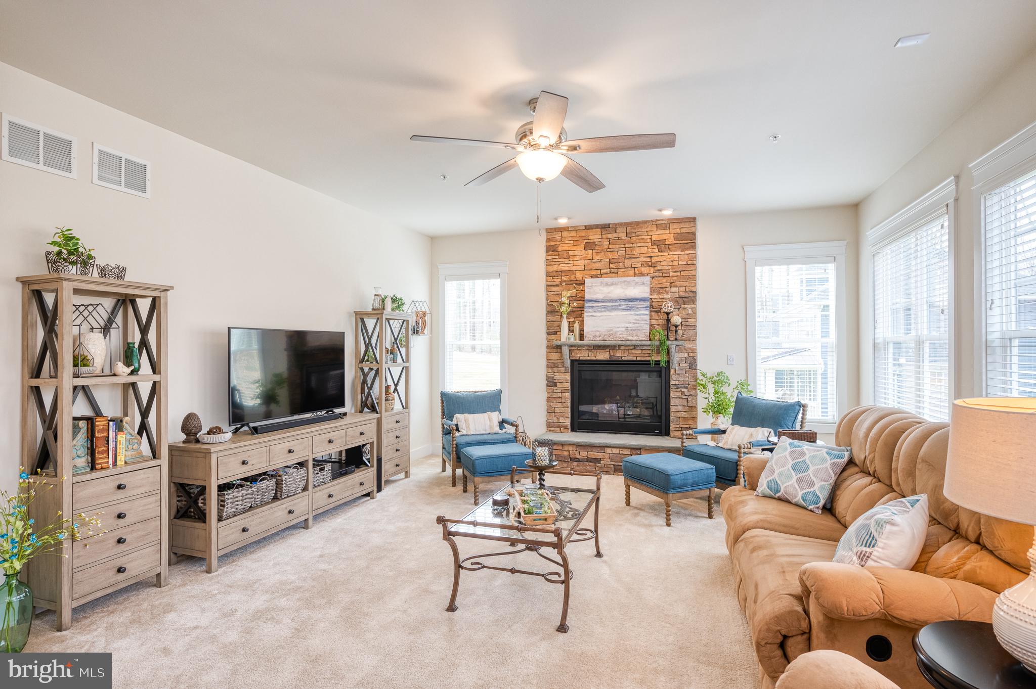 2838 Glen Isle Road Riva, MD 21140 - Photo 11 of 66 LIVING ROOM