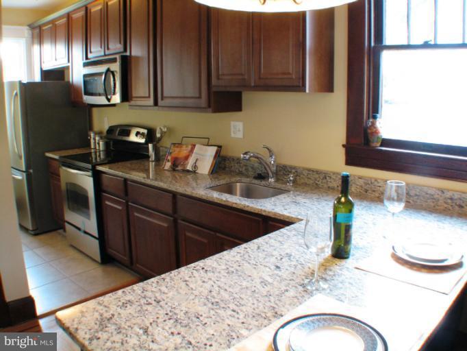 3115 Berkshire Road Baltimore, MD 21214 - Photo 5 of 23 Kitchen