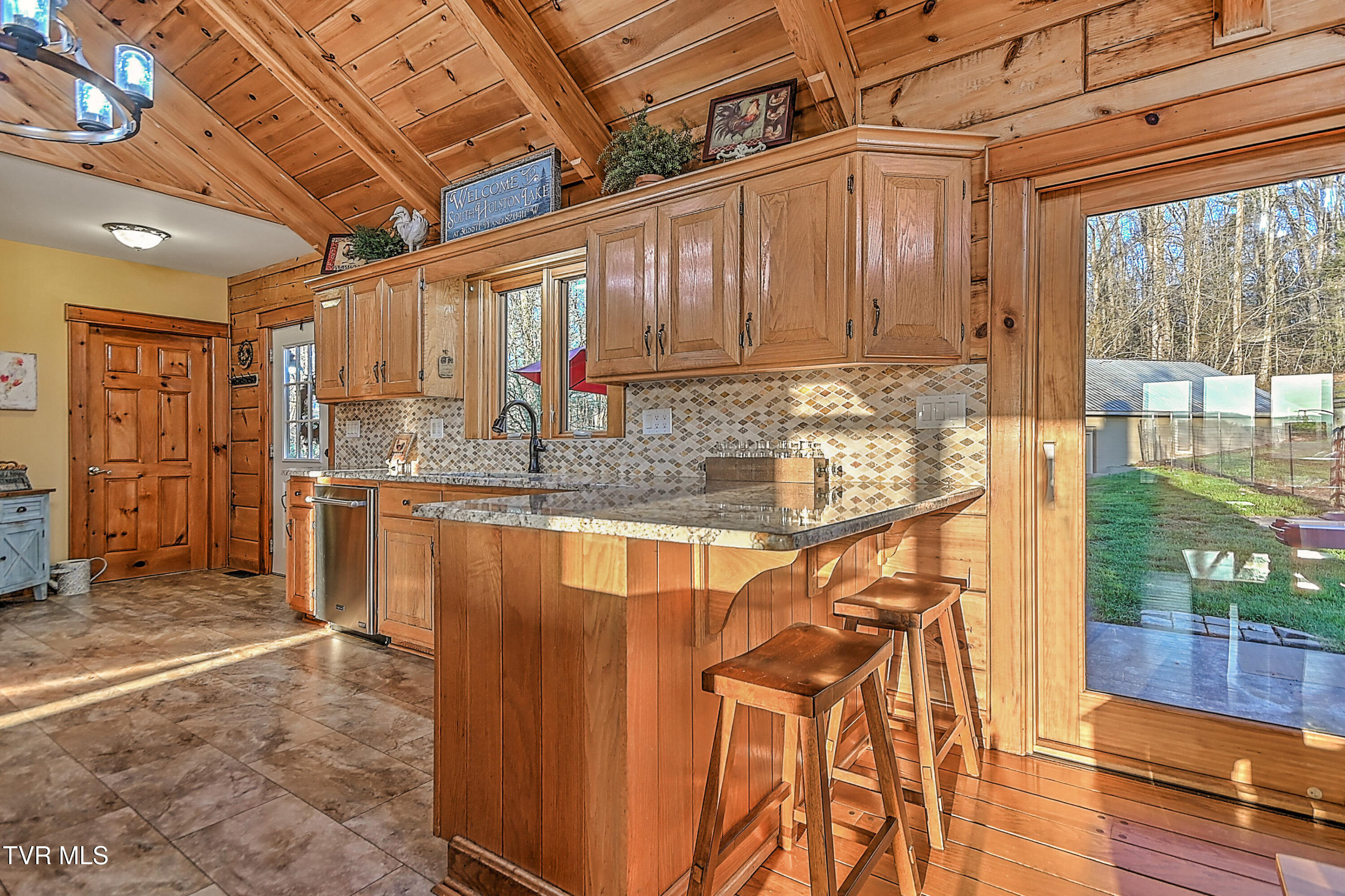 415 Beidleman Road Bristol, TN 37620 - Photo 23 of 101 photo_023