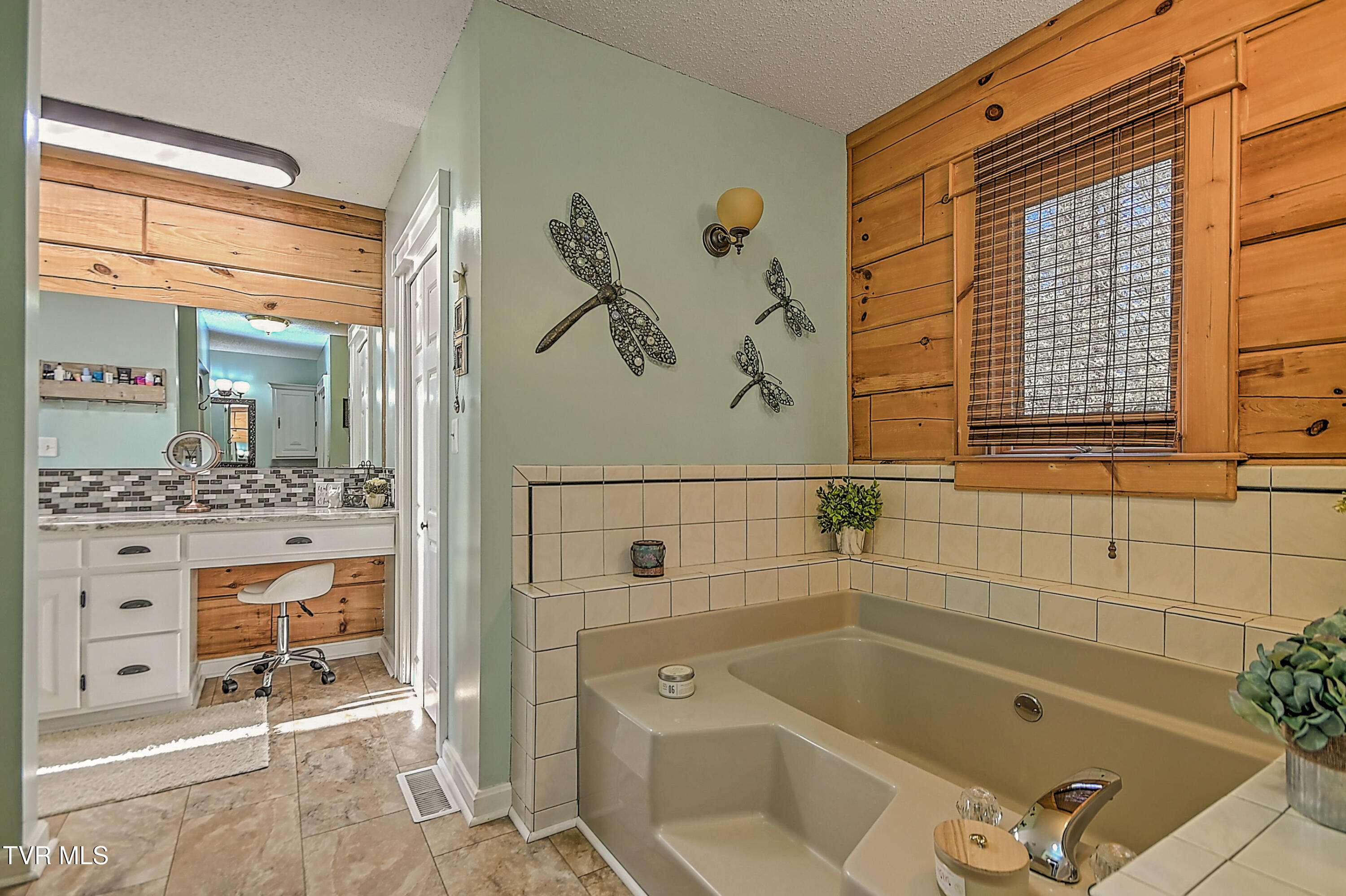 415 Beidleman Road Bristol, TN 37620 - Photo 35 of 101 photo_035