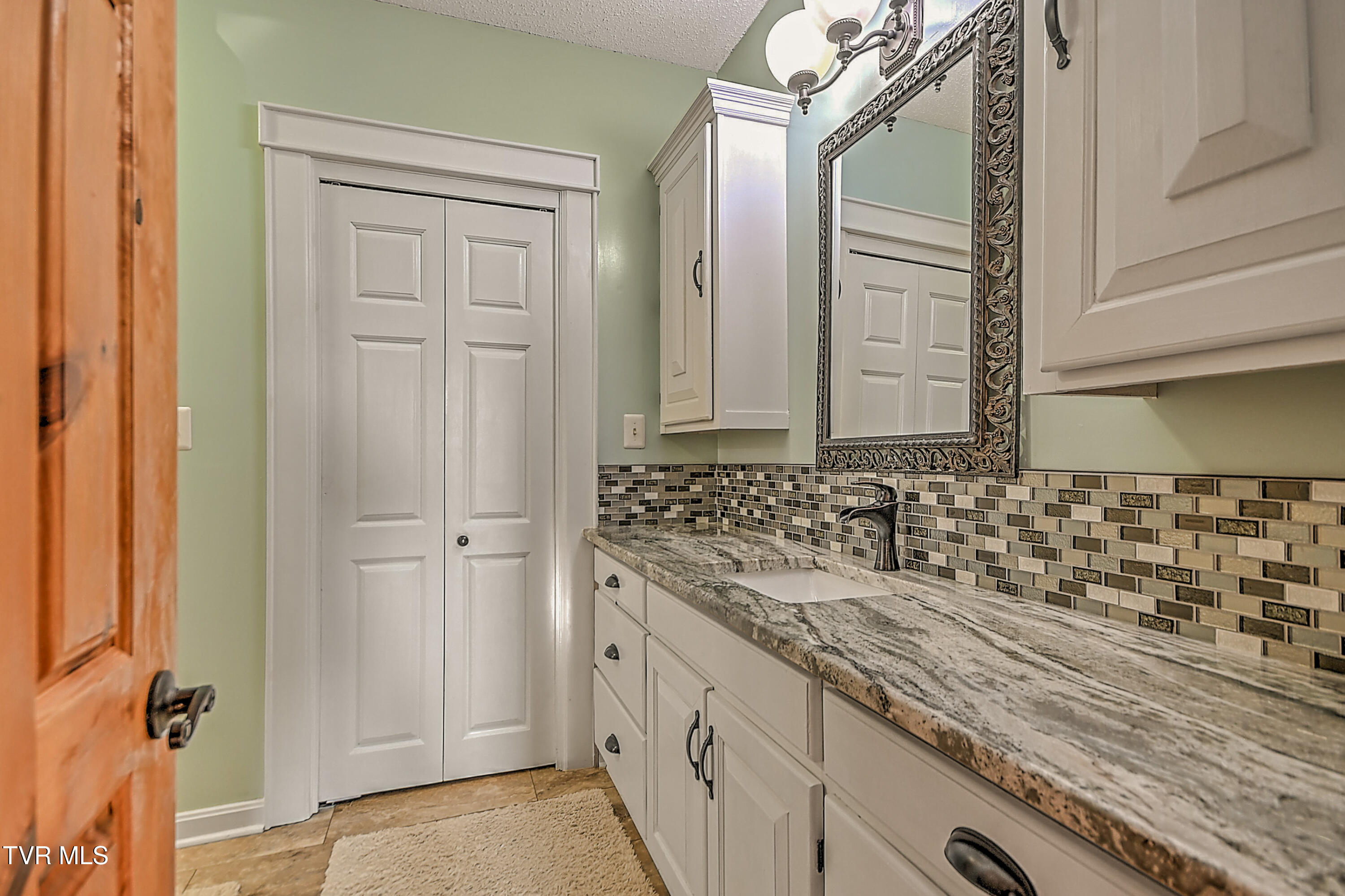 415 Beidleman Road Bristol, TN 37620 - Photo 38 of 101 photo_038