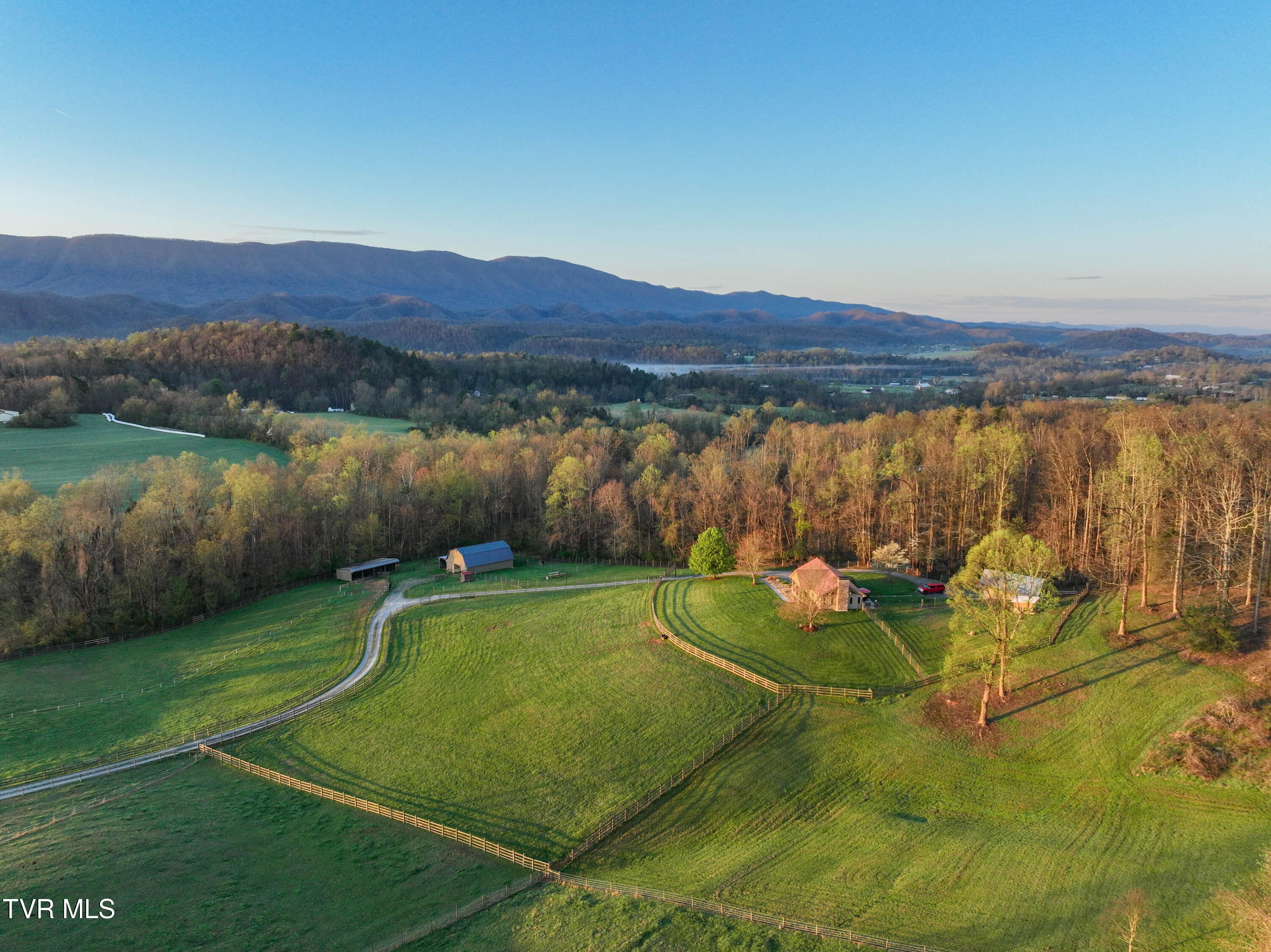 415 Beidleman Road Bristol, TN 37620 - Photo 75 of 101 photo_075