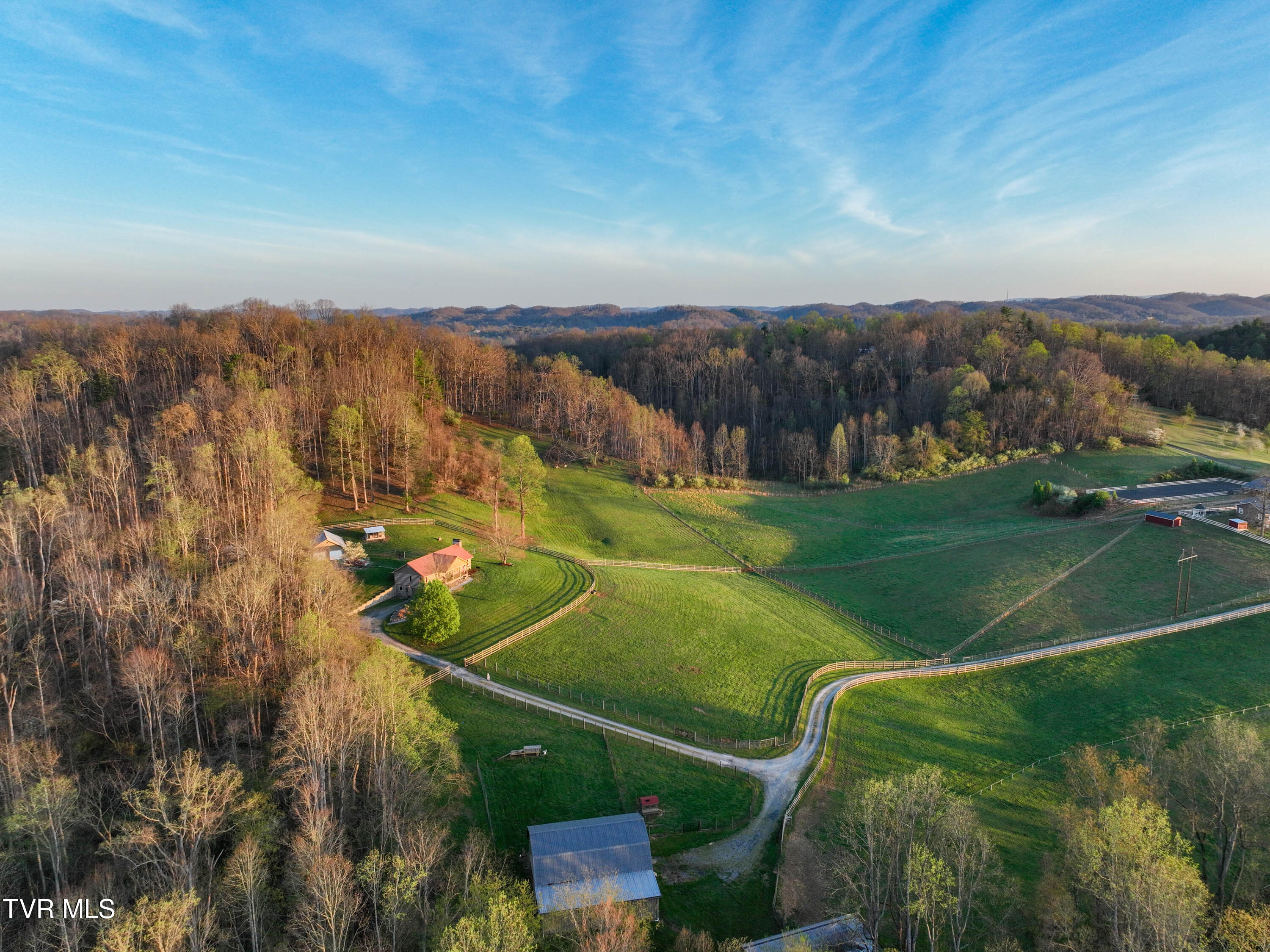 415 Beidleman Road Bristol, TN 37620 - Photo 78 of 101 photo_078