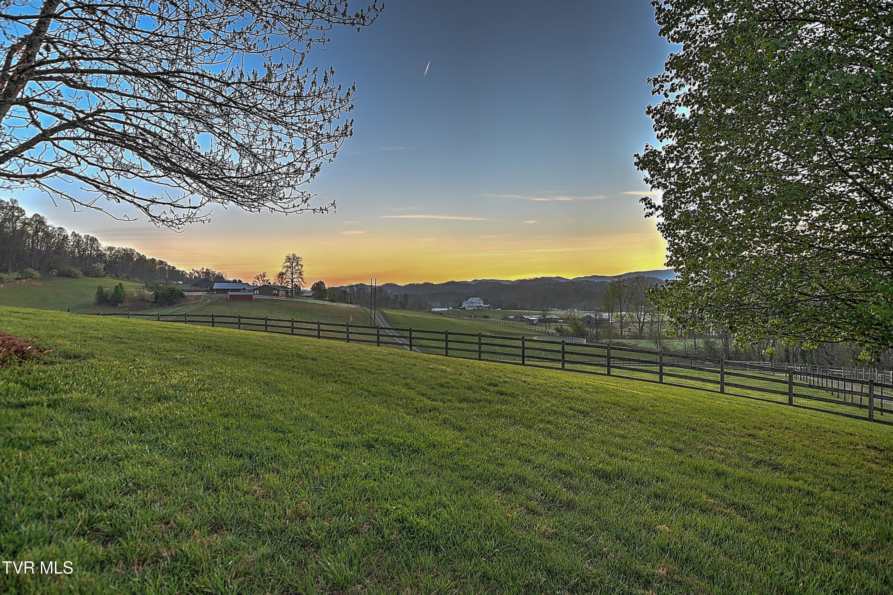 415 Beidleman Road Bristol, TN 37620 - Photo 85 of 101 photo_085