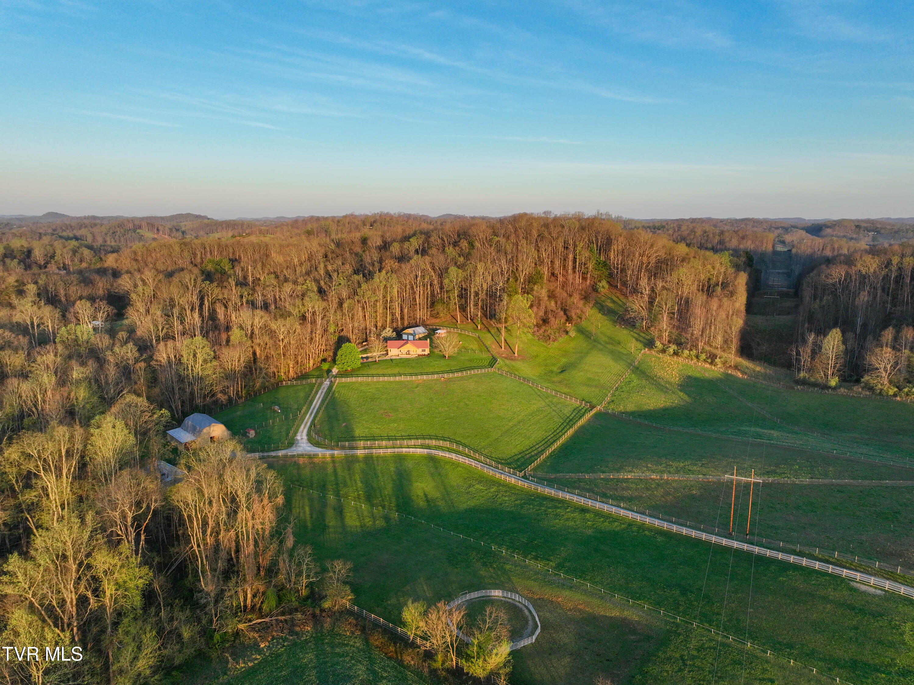 415 Beidleman Road Bristol, TN 37620 - Photo 90 of 101 photo_090