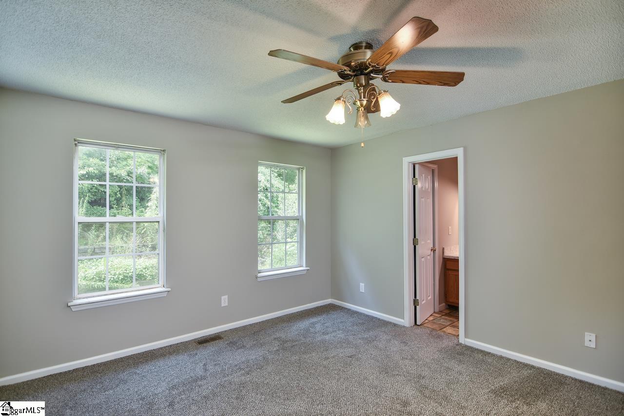 104 Laurel View Lane Greenville, SC 29607 - Photo 8 of 18 Gallery Image 8