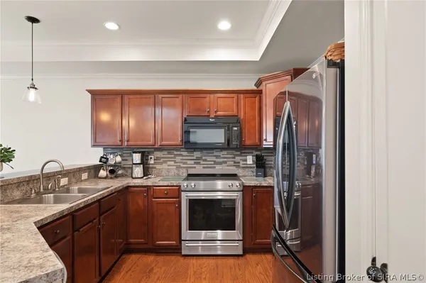 $394,900 | 2799 Crescent Hill Drive Northeast, Corydon, IN 47112