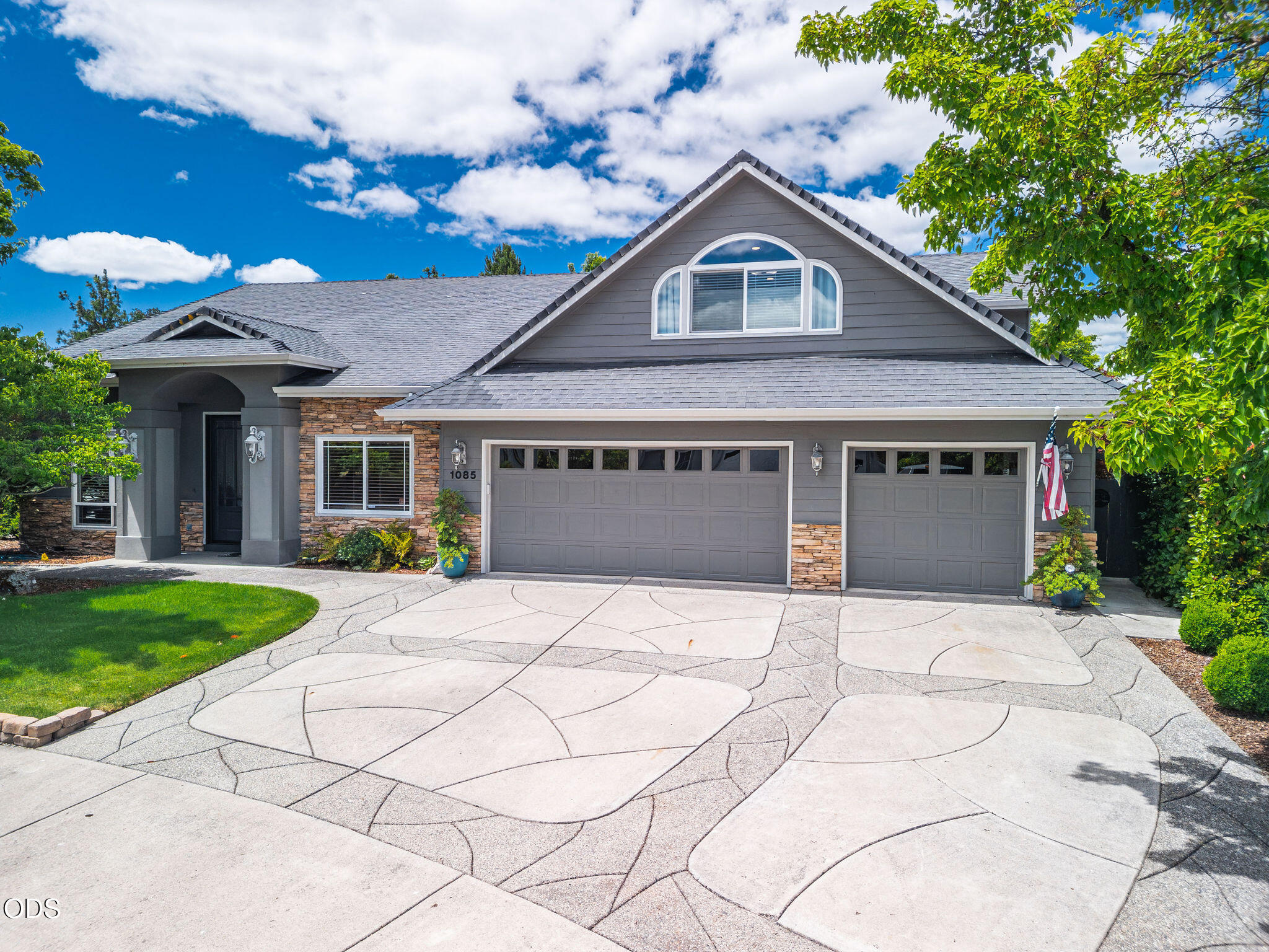 1085 Oak Grove Court Eagle Point, OR 97524 - Photo 65 of 70