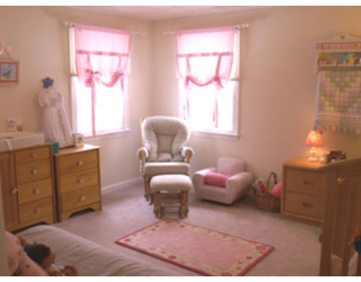 9 Hillcrest Road Burlington, MA 01803 - Photo 10 of 10 Gallery Image 10