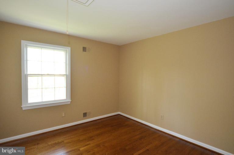 11010 Brent Road Potomac, MD 20854 - Photo 22 of 24 Bedroom