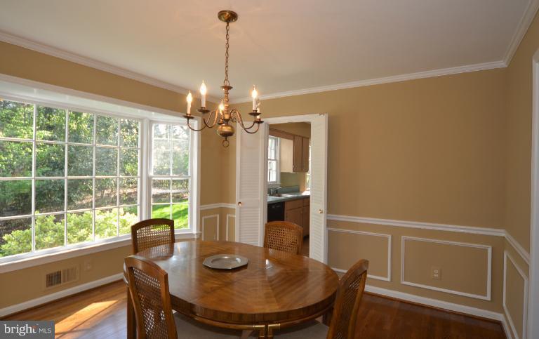 11010 Brent Road Potomac, MD 20854 - Photo 7 of 24 Dining Room