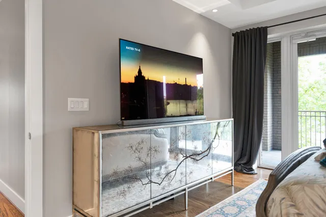 $720,000 | 4 Cherokee Blvd., Unit 326, Chattanooga, TN 37405