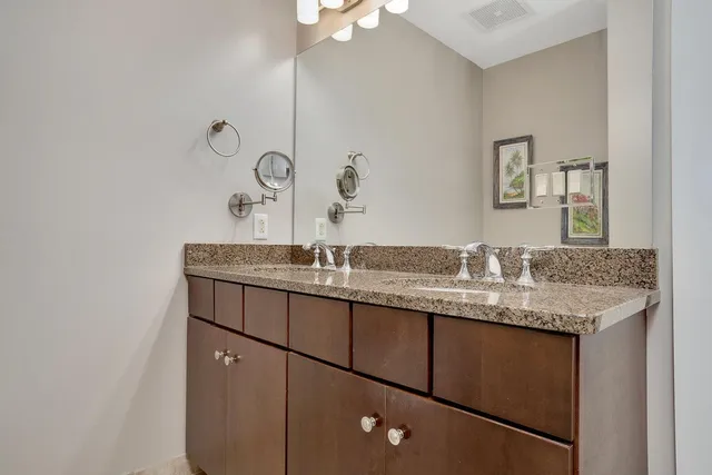 $720,000 | 4 Cherokee Blvd., Unit 326, Chattanooga, TN 37405