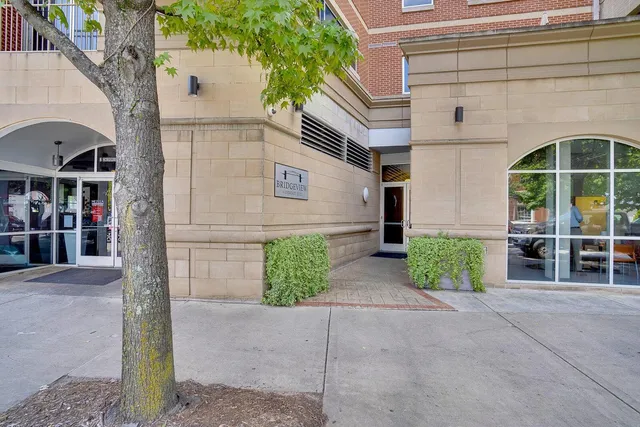 $720,000 | 4 Cherokee Blvd., Unit 326, Chattanooga, TN 37405