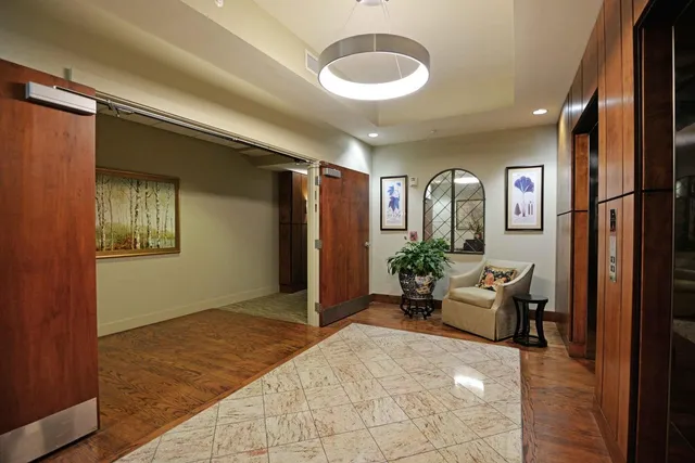 $720,000 | 4 Cherokee Blvd., Unit 326, Chattanooga, TN 37405